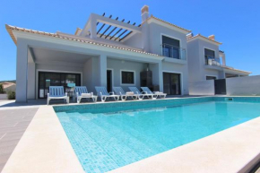 Villa Goncinha - Piscina